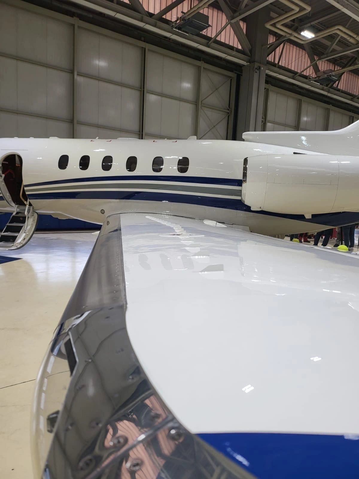 Private jet in the Jet Co hangar